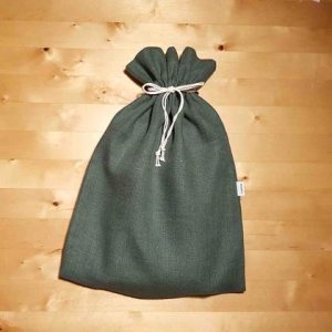 Geschenkbeutel grün, feines Leinen