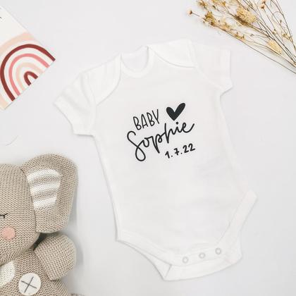 personalisierbarer Babybody zur Geburt