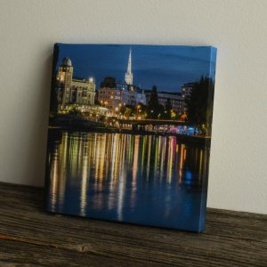 Foto auf Leinwand: „Donaukanal am Abend“
