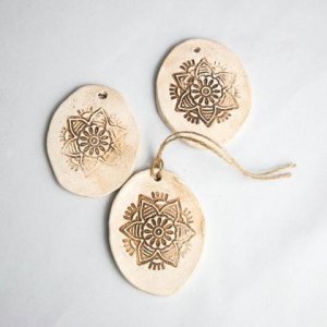 Keramik-Osterschmuck „Stempeldruck“