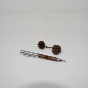 Holz Kugelschreiber Drehkugelschreiber Walnuss Unikat handmade Geschenk