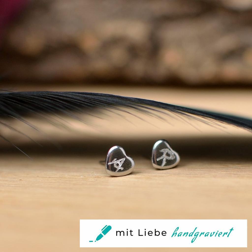handgravierte Herz Ohrstecker aus Edelstahl