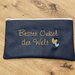 bestickte Kunstledertasche ‚Onkel‘