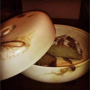Zirbenbrotdose groß – versenkter Knopf
