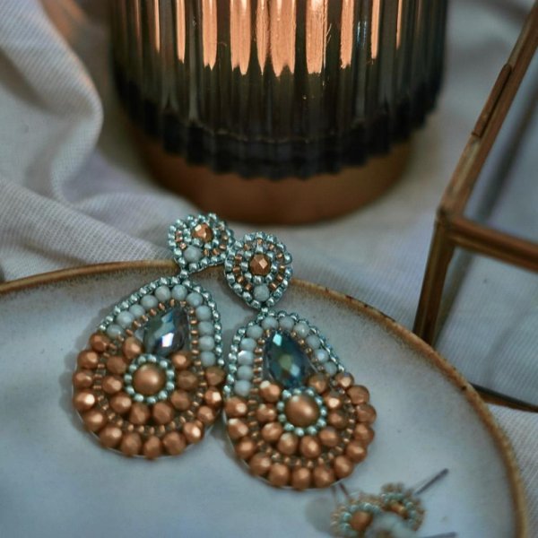 Mint und Goldfarbene Perlenohrringe Modell Maria - Image 2