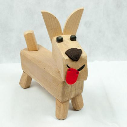 Holzscheit Hund