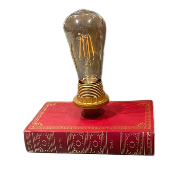 Bücherlampe- Nestroy